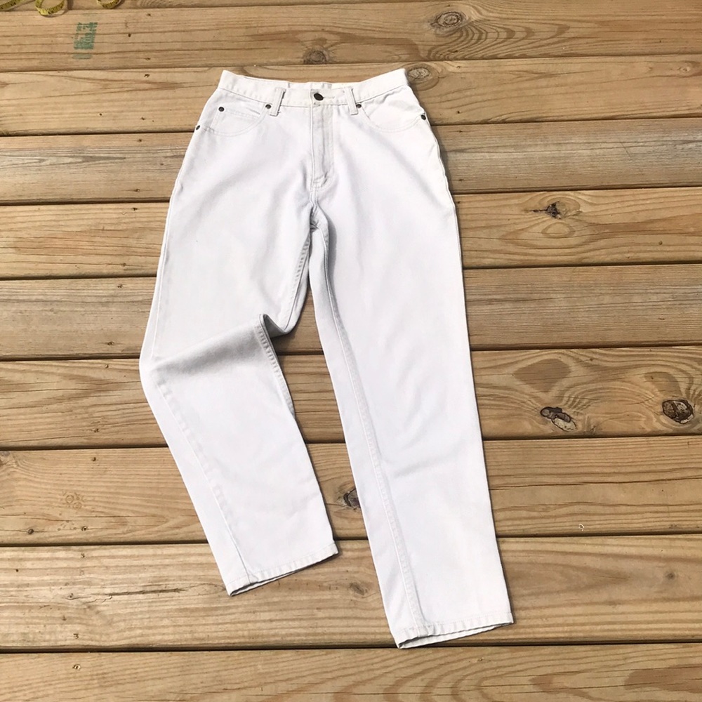 EDDIE BAUER
